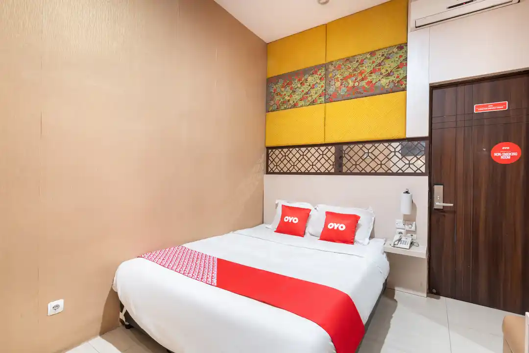 OYO Flagship 3869 Metro House Sub